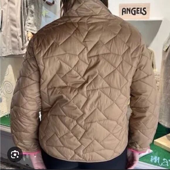 Fuchs Schmitt Camel Quilted Lightweight Waterproof Jacket with Fuchsia Border - Picture 4 of 10